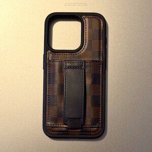 Walli iPhone 15 pro case - black and brown checker